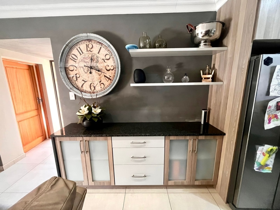 To Let 3 Bedroom Property for Rent in Vyfhoek A H North West
